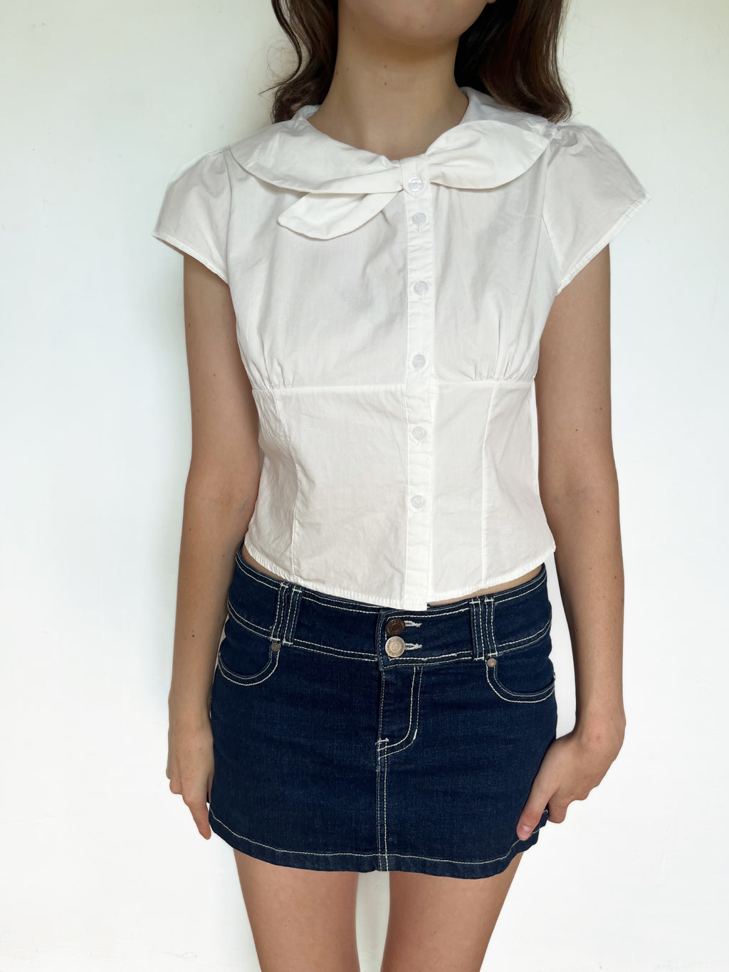 Bow short-sleeved blouse in white/light pink